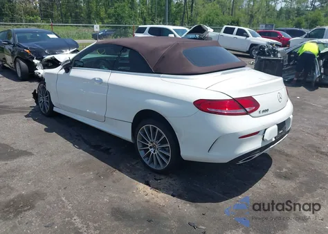 2018 Mercedes-Benz C 300 4Matic из США, поврежденный, VIN WDDWK4KB4JF618940